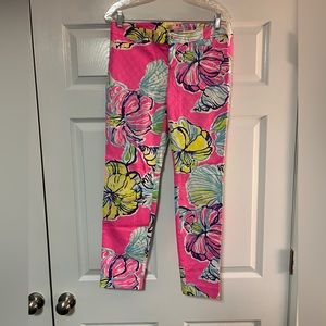 In perfect condition! Lilly pulitzer dress pants size six!